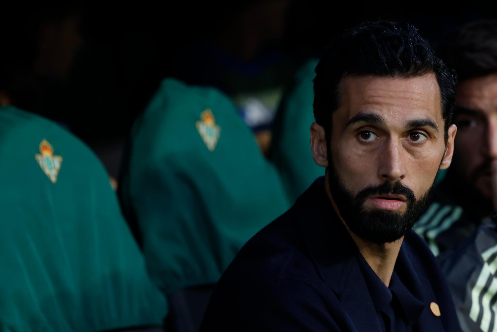 Arbeloa en el banquillo de La Cartuja.