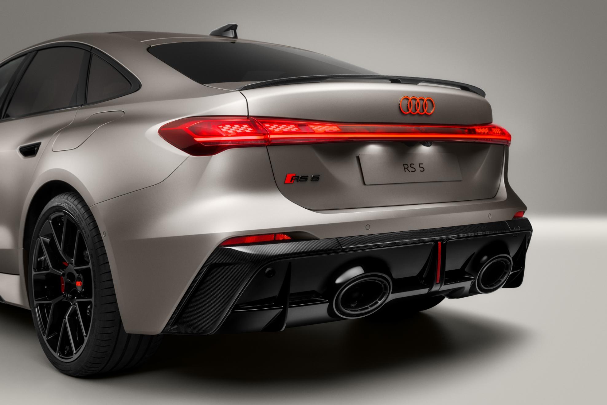 El RS 5 de última generación es un PHEV deportivo de 639 caballos de potencia.