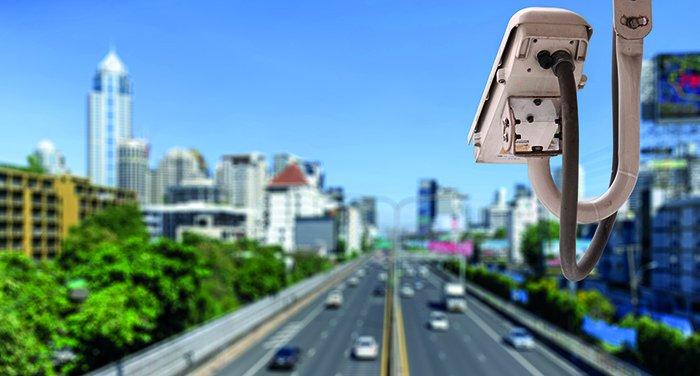 Cámara de control de línea contínua de la DGT