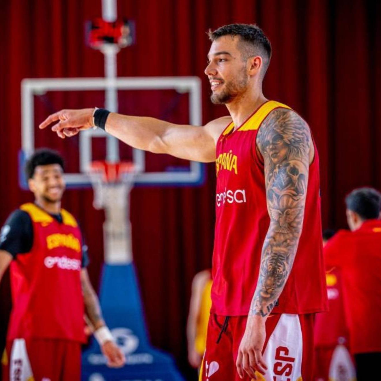 Willy Hernangómez, en un entrenamiento de la selección española.