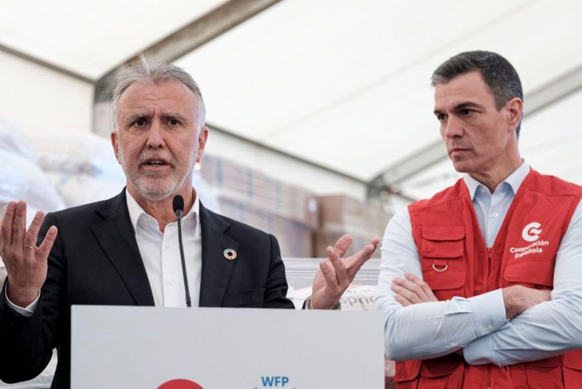 Ángel Víctor Torres y Pedro Sánchez, en una imagen de archivo.
