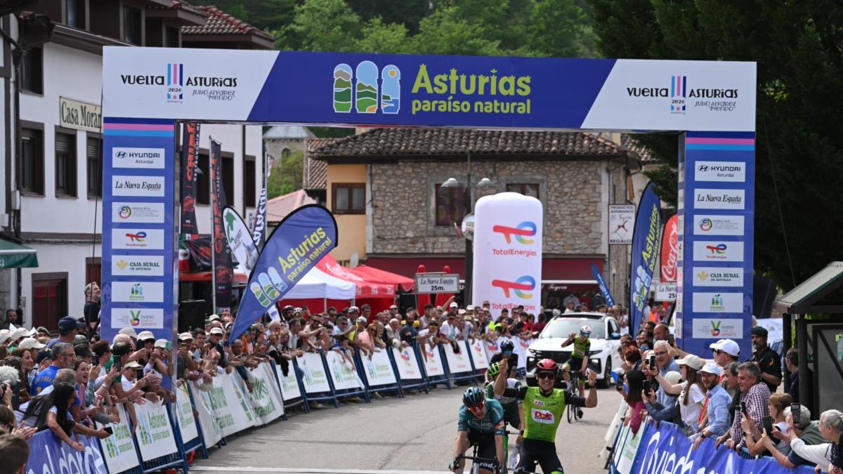 Gabriel Layrac gana la primera etapa de la Vuelta a Asturias