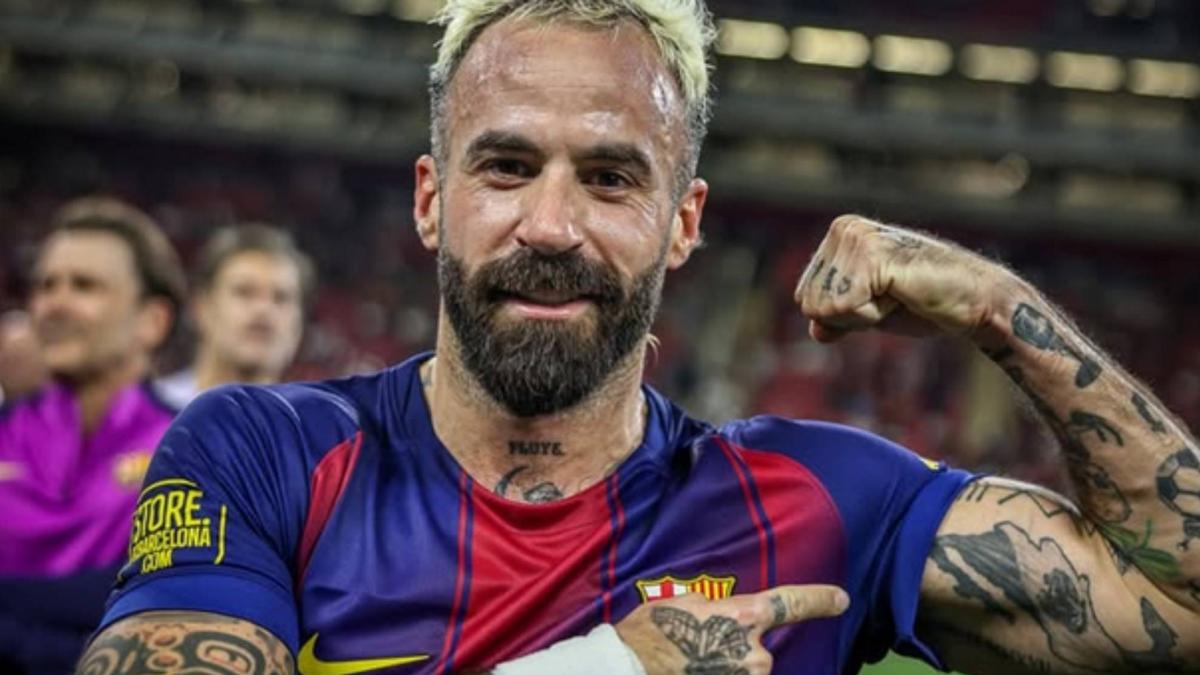 Marc Crosas se ríe del dilema del Espanyol contra el Barcelona: "Poético, Manolo (González)"