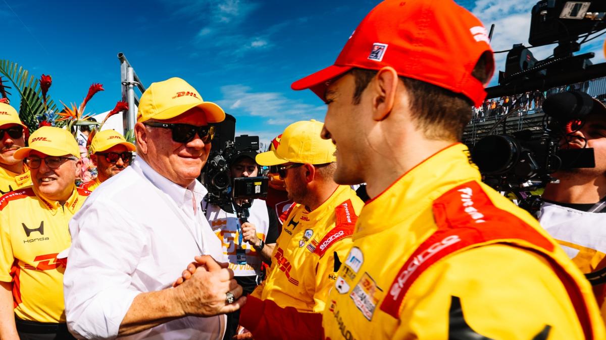 Álex Palou renueva con Chip Ganassi y alargará su carrera en la IndyCar