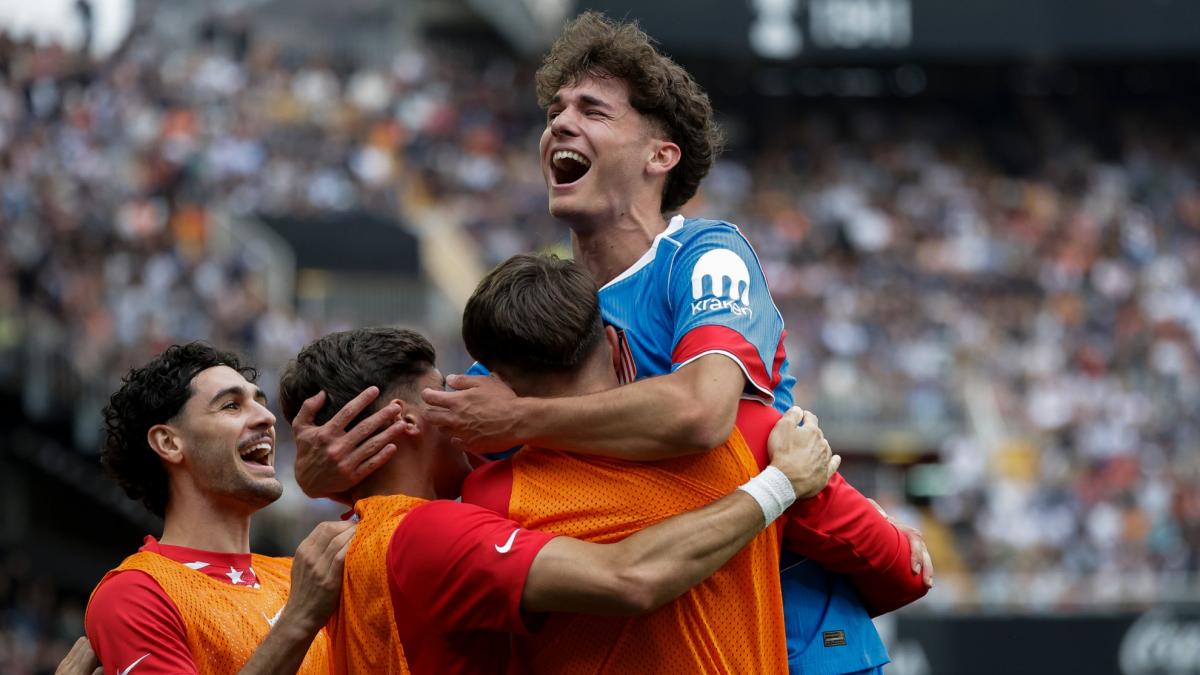 El Valencia se quedó parado en el gol de Cubo tras ver que el&hellip;