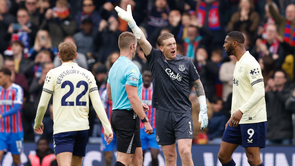 Un punto que aleja al Everton de Europa