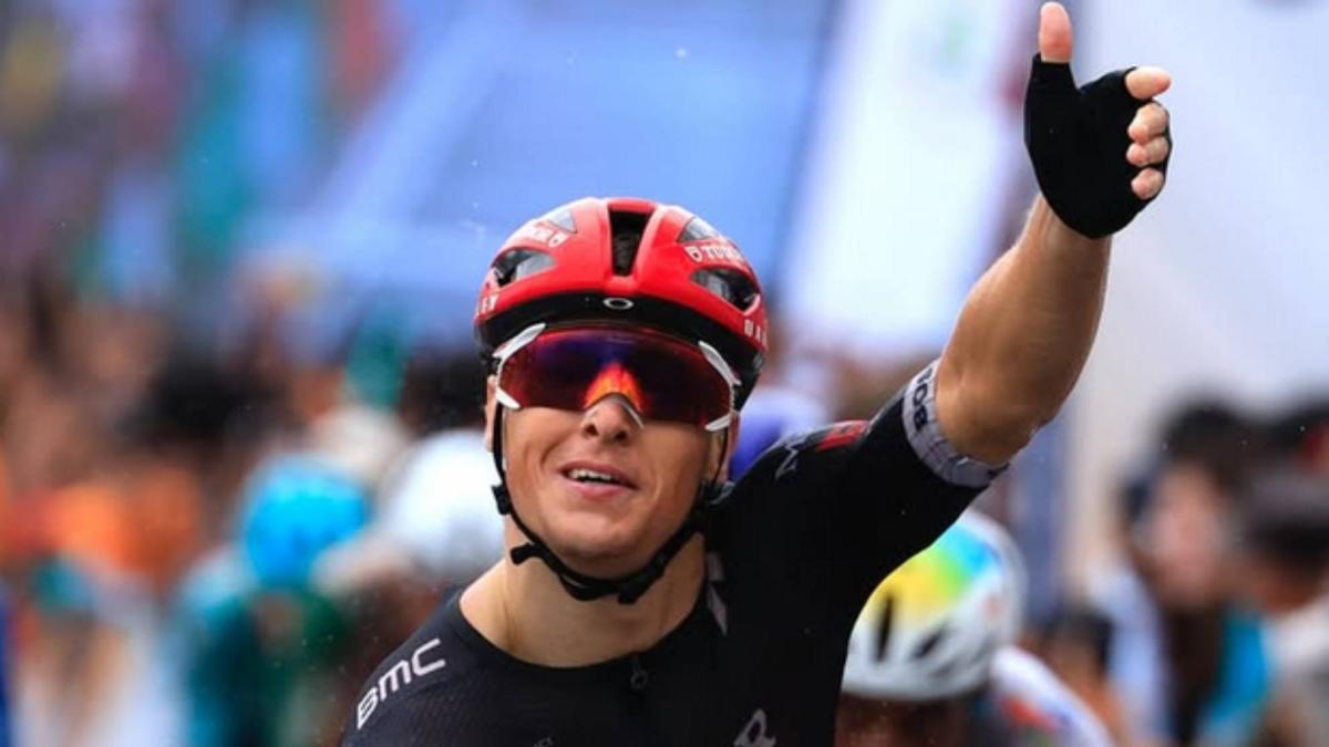 Noticia Ciclismo: Unos pandilleros dejaron KO a golpes al ciclista De Kleijn: "Me insultaron con la enfermedad que mató a mi padre" - joseluispolo.es