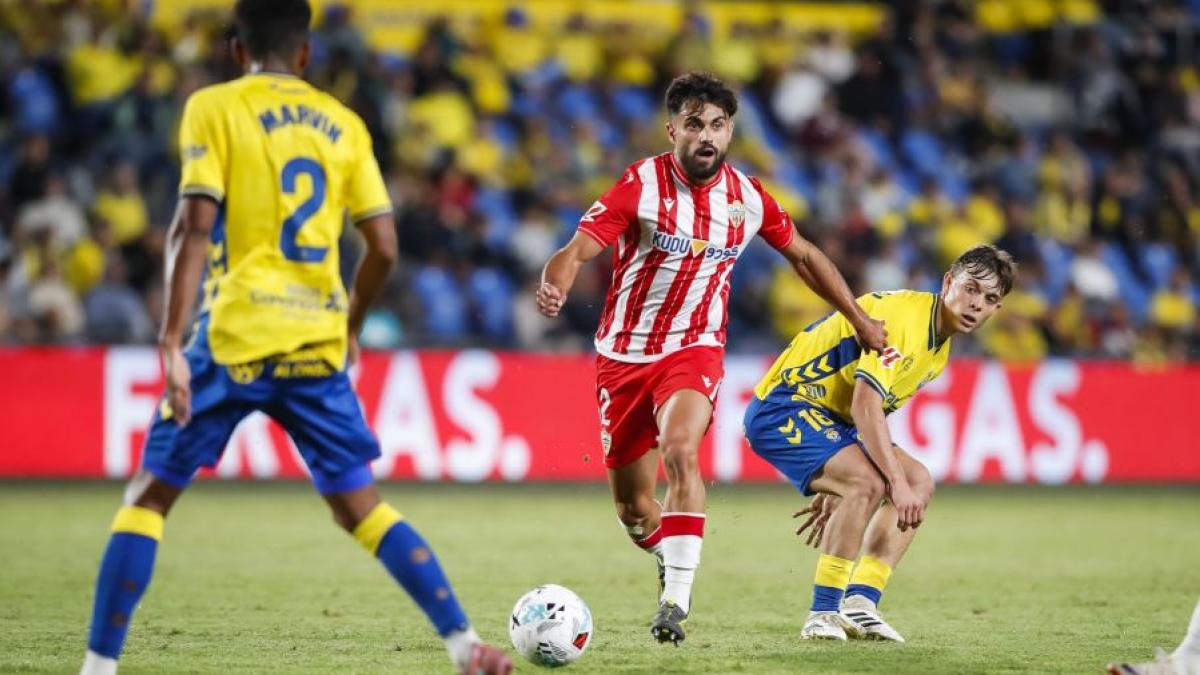 A qué hora es el Almería - Las Palmas: horario, canal y dónde ver&hellip;