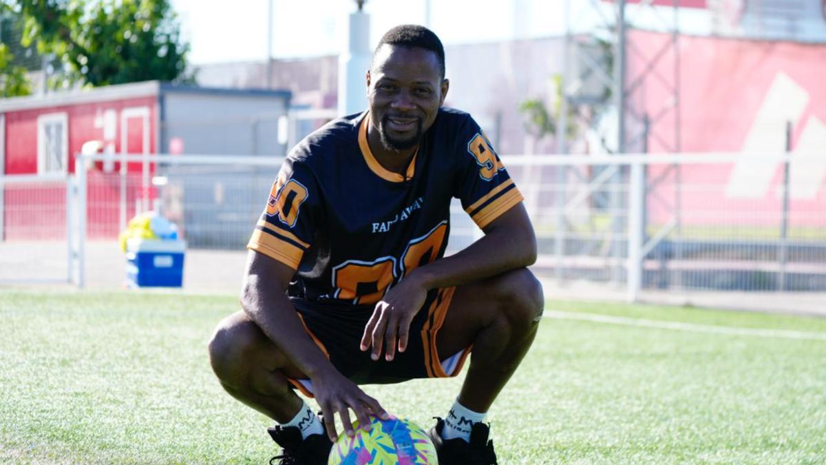 De jugar descalzo a cumplir un sueño: la historia de Oulare Aboubacar Sidiki