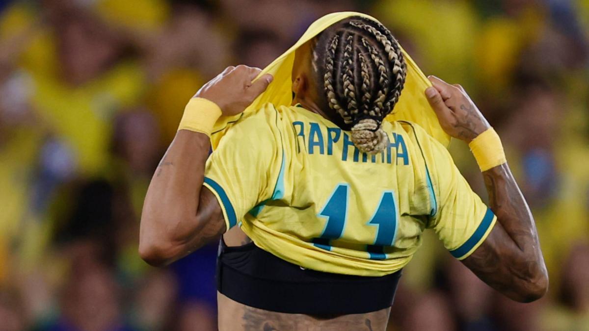 Ancelotti desvela en lo que Raphinha "es el mejor del mundo" e ironiza que "se acabó el tema Neymar"