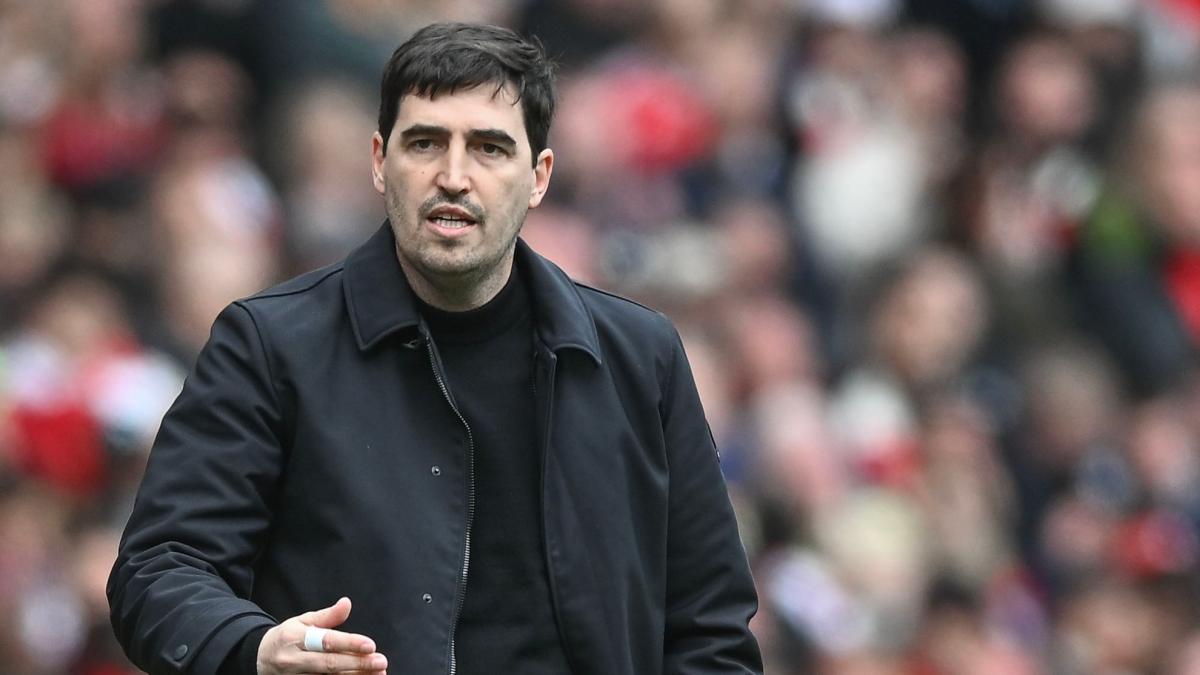 Iraola tomará las riendas del Liverpool