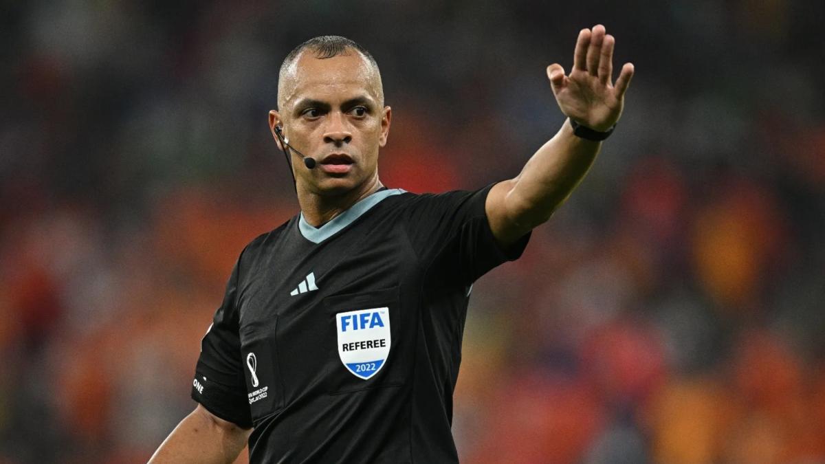 El brasileño Wilton Sampaio dirigirá el partido inaugural México-Sudáfrica
