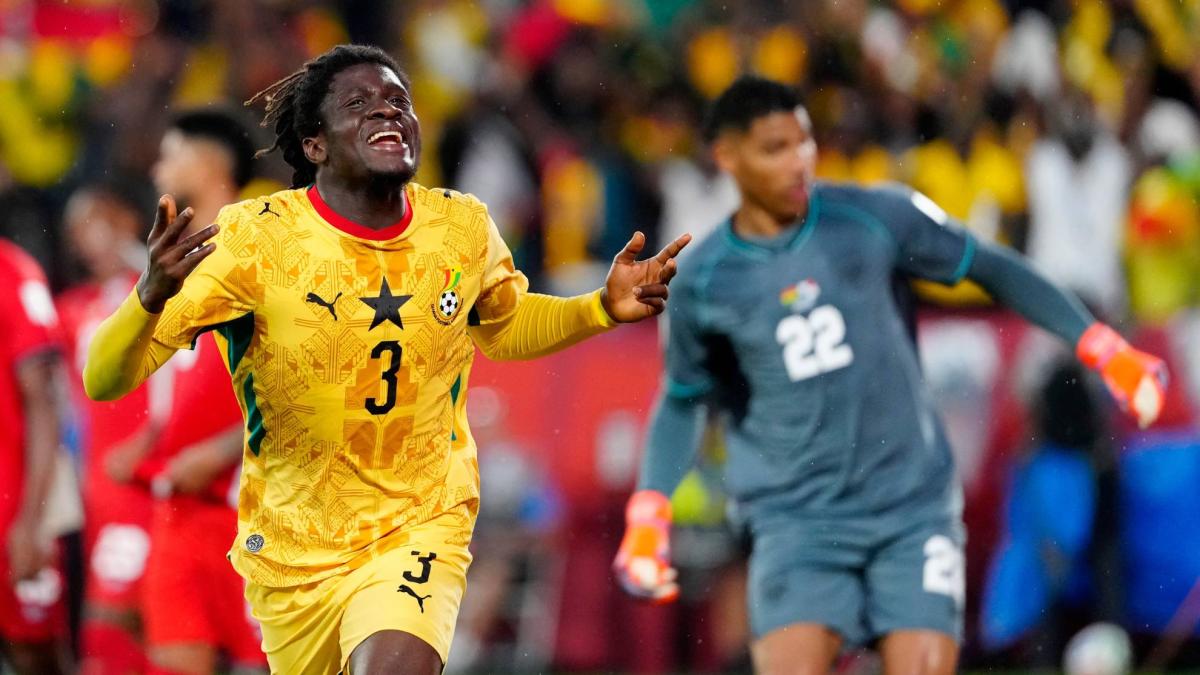 Yirenkyi 'hunde' a Panamá con un gol en el 95'