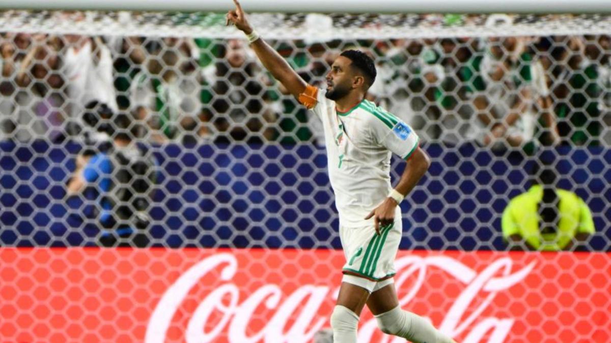 Gol de Mahrez (3-2) en el Argelia 3-3 Austria