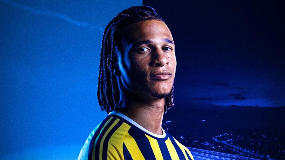 El City de Pep se sigue desintegrando: Aké se marcha al 'Fener' con Asensio