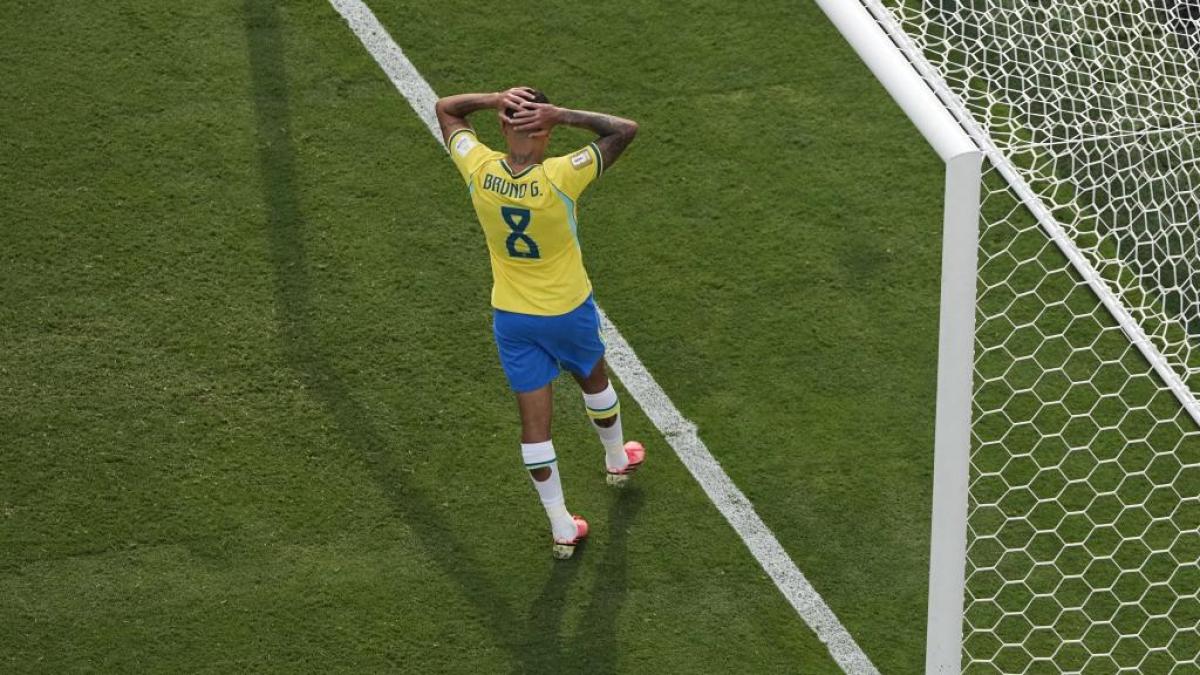 La desgarradora carta de Bruno Guimaraes: “Papá, ¿vamos a jugar a la pelota?”