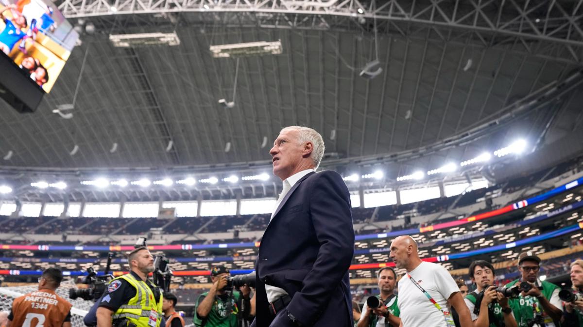 Deschamps: "¿Creen que el árbitro estuvo a la altura de una semifinal? Es una pregunta, no una queja"