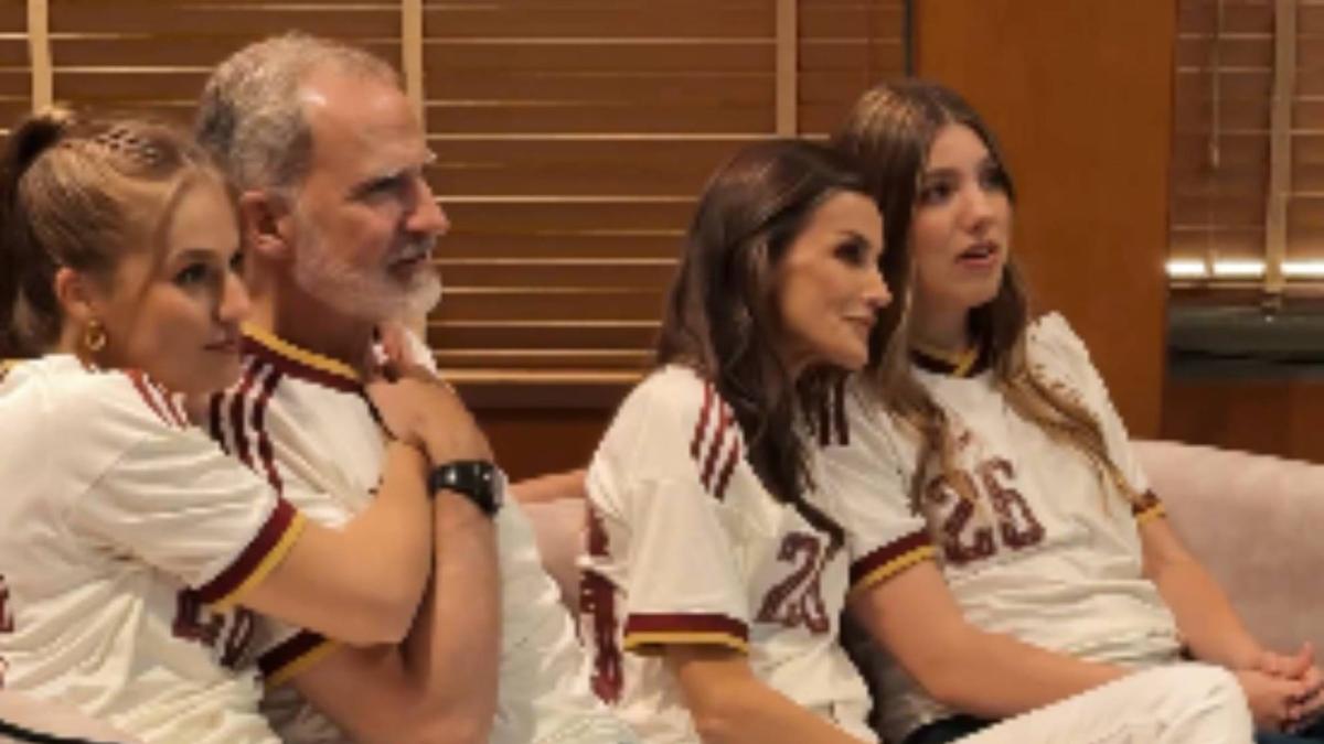 El rey Felipe VI llamó a De la Fuente tras celebrar los goles de&hellip;