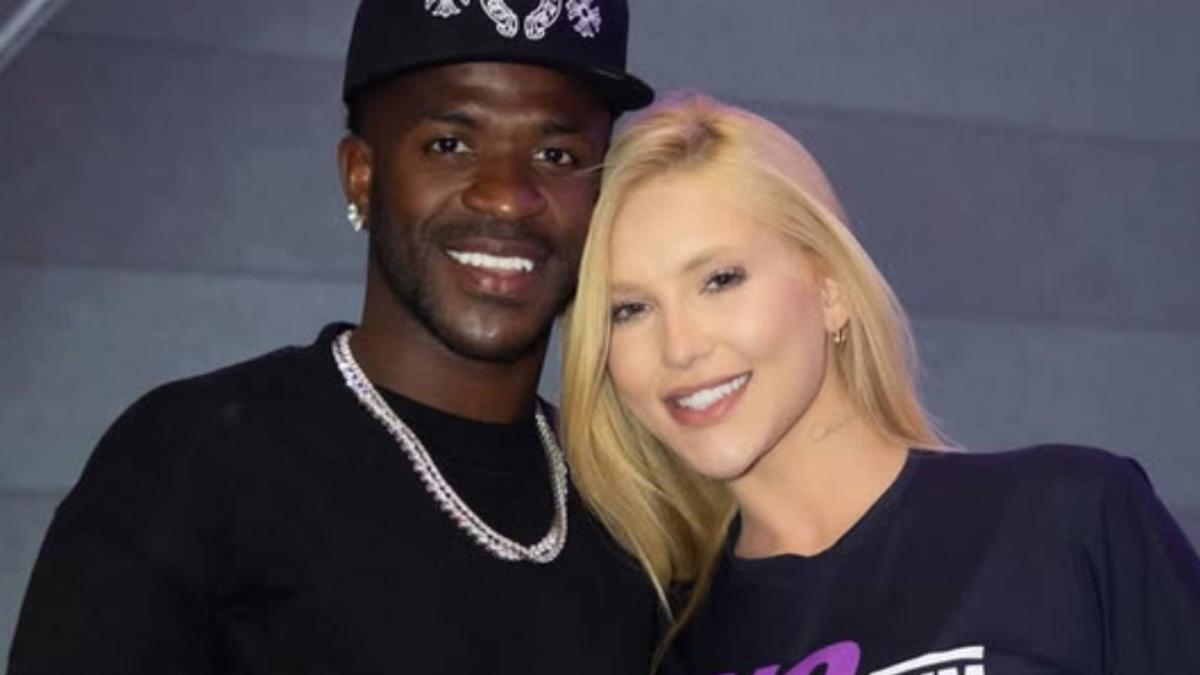 Vinicius luce su nueva imagen tras el Mundial junto a su novia Virginia