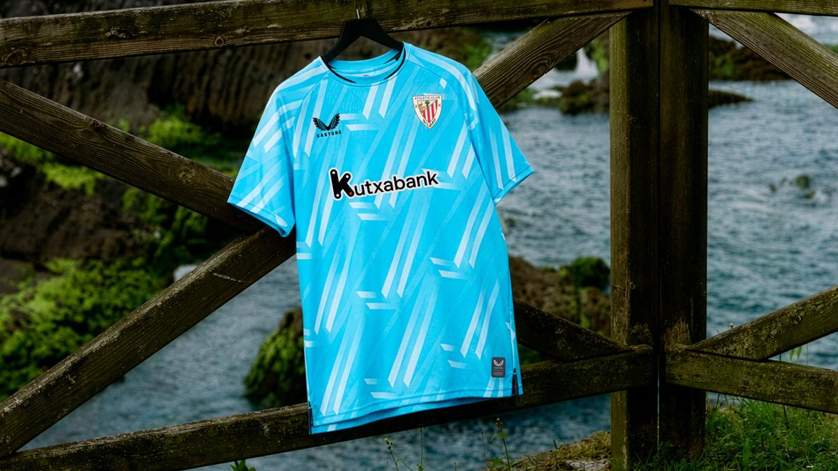 Athletic Club presenta su tercera equipación: azul celeste en homenaje a San Mamés