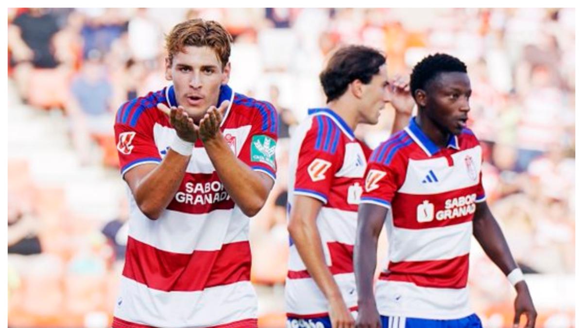 Granada golea al Almería en el derbi pretemporada con goles al inicio y al final del encuentro