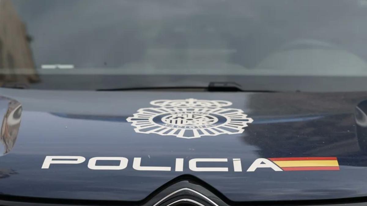 Detenido por dejar conducir a su hijo de 12 años y animarle a pisar el acelerador