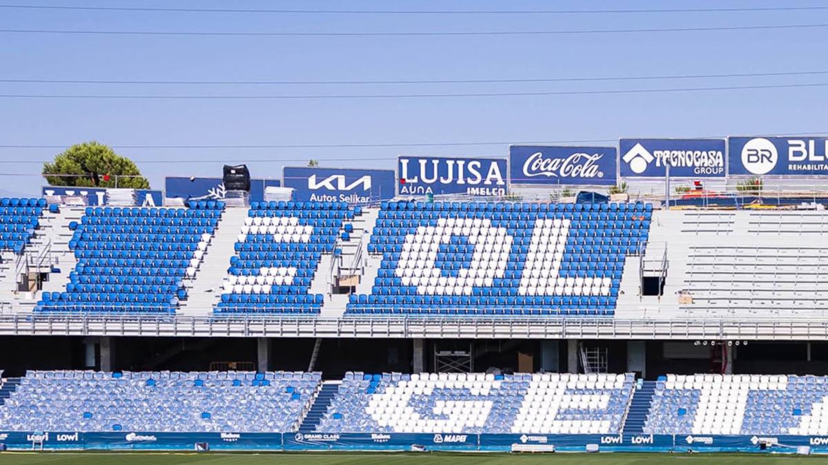 El Coliseum apura para la Conference League