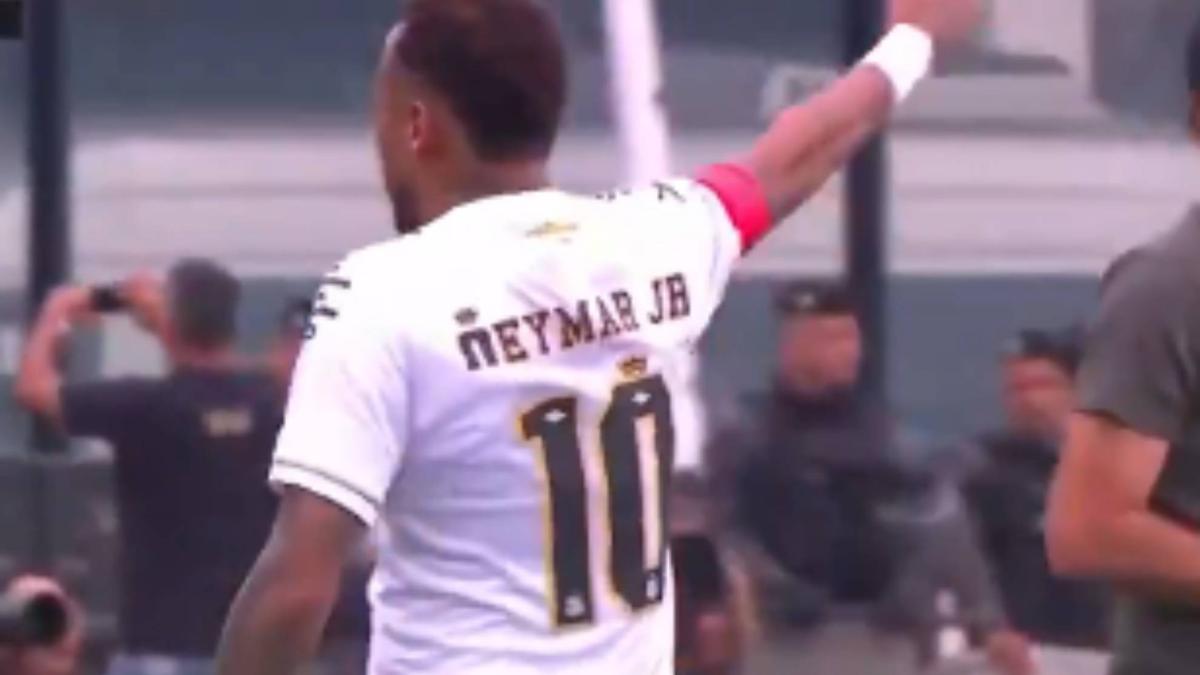 Neymar es la primera víctima de una nueva norma del fútbol antidemoras: un minuto fuera del campo