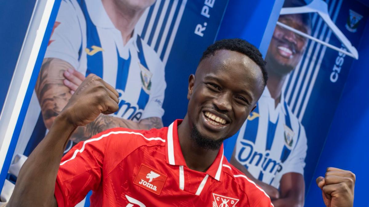 Cissé inicia su etapa en Arabia Saudí sin olvidar sus raíces