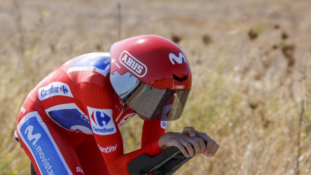 El líder de La Vuelta mantiene su ventaja ante el esloveno en terreno complicado