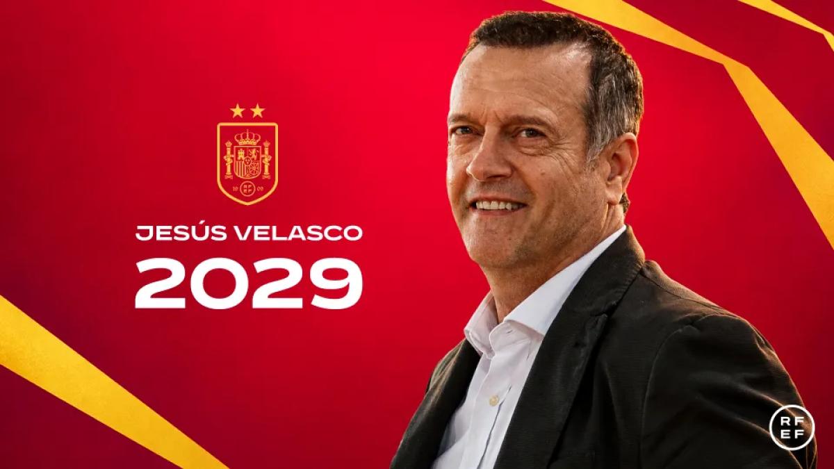 Jesús Velasco renueva con los albinegros hasta 2029
