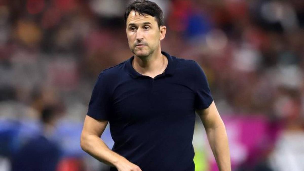 Beñat San José espera solución tras victoria sin tres titulares