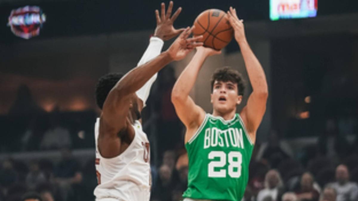  15 puntos y jugadones de Hugo González en el triunfo de Boston ante Cleveland 