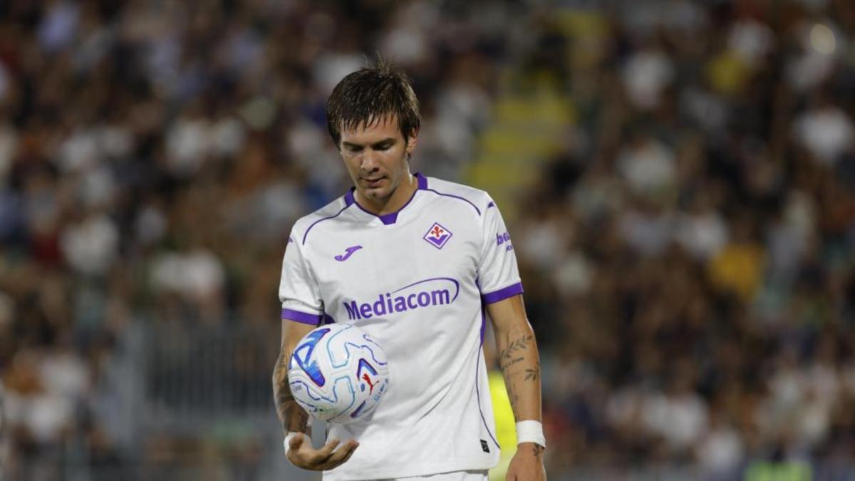 Mastantuono no logra frenar la nueva caída de la Fiorentina