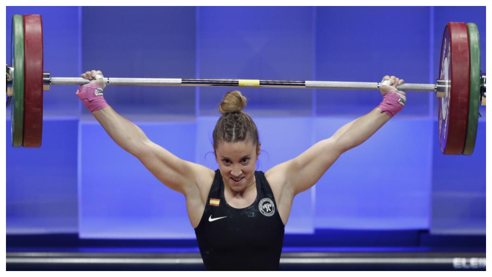 Irene Martínez durante uno de sus intentos en el Europeo de Moscú.