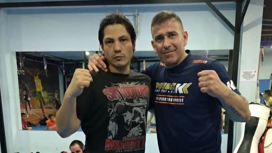 El director de Bang Rajan Events Carlos Sánchez G., con el Maestro Mario Vega del Rosario.