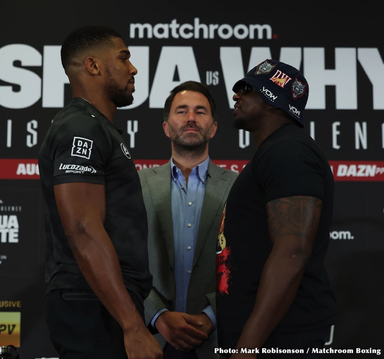 Careo entre Joshua y Whyte.