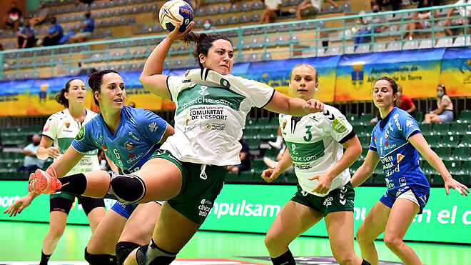 El Elche deja en la cuneta al Bera Bera, defensor del título de Copa