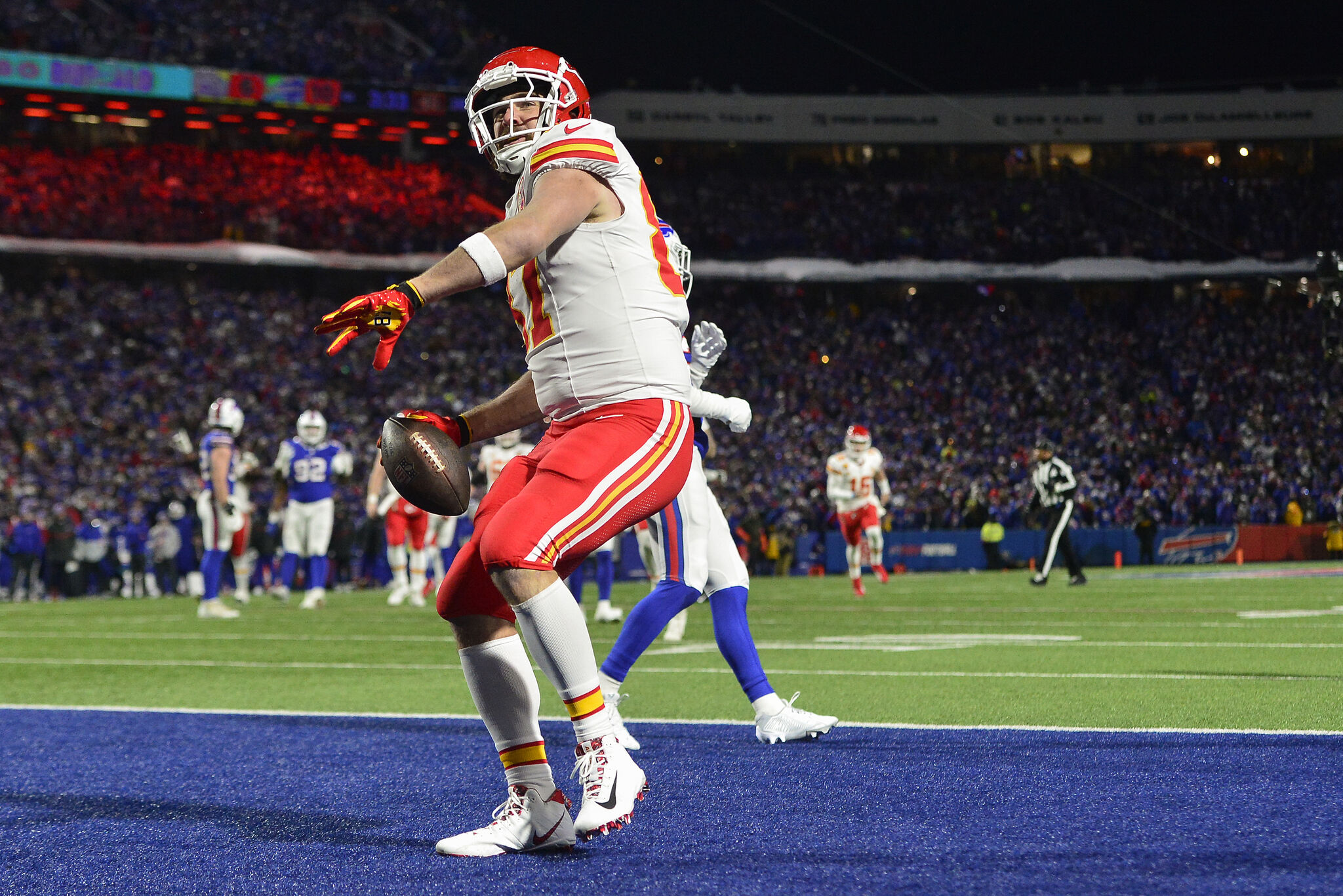 Travis Kelce le dedicó un touchdown a la cantante Taylor Swift