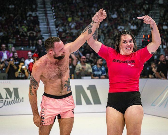 Craig Jones gana a Gabi García por sumisión en un combate de MMA Craig Jones