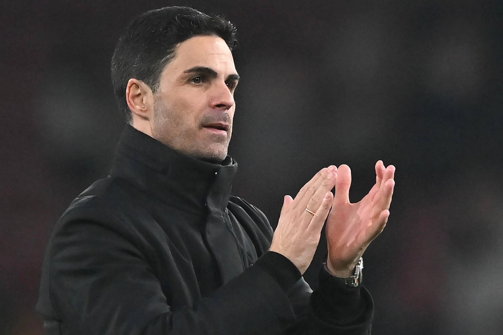 Rio Ferdinand asegura que Arteta dejaría el Arsenal si le llamase el Manchester United