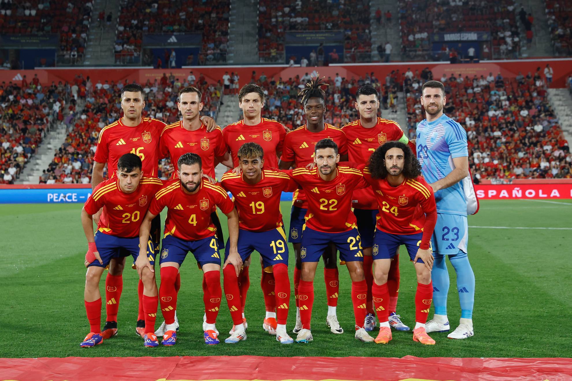 Once de España contra Irlanda del Norte en el último a amistoso de preparación para la Eurocopa.