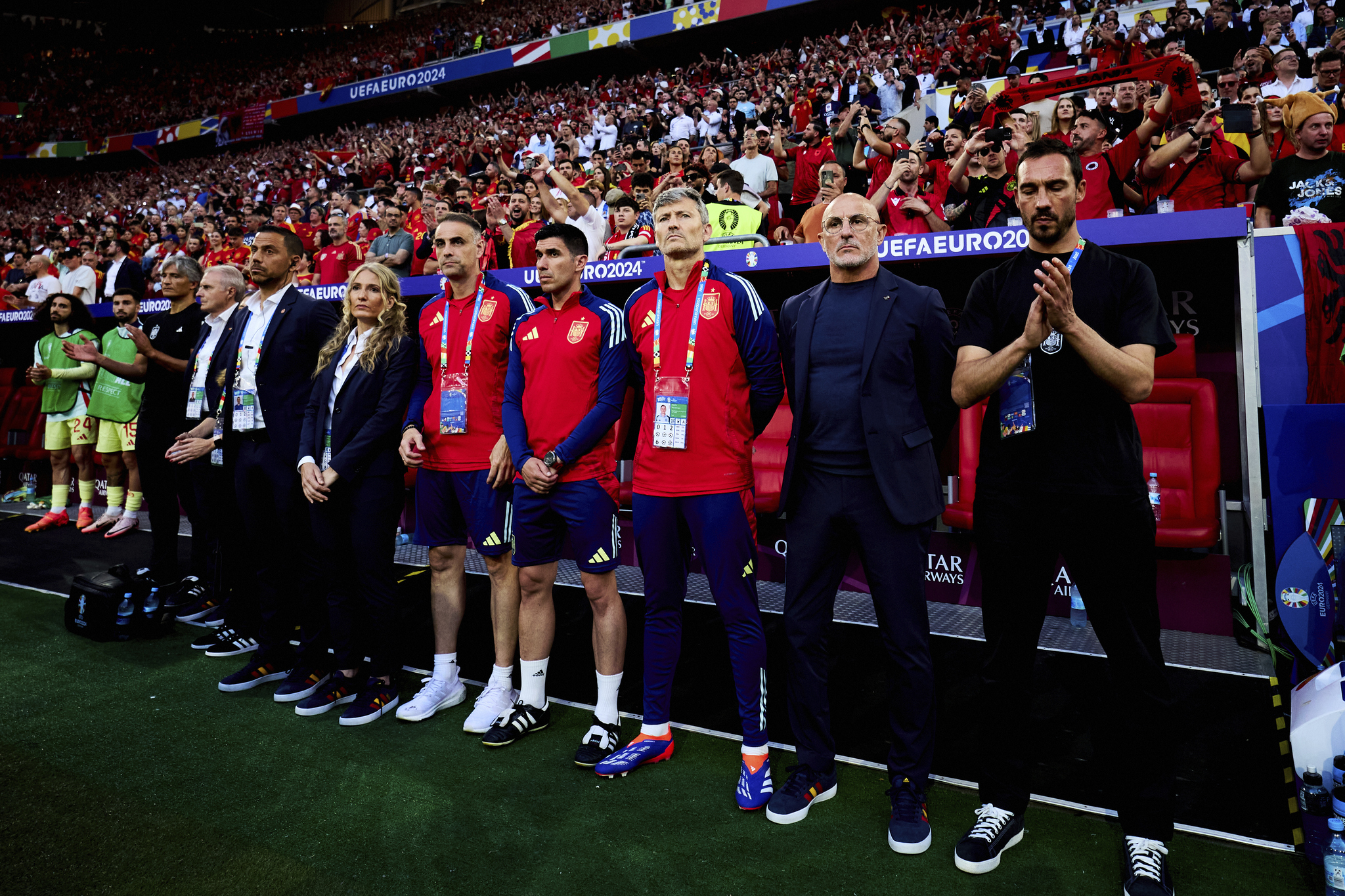 Nuria Martínez Salas,  única mujer que forma parte del cuerpo técnico de Luis de la Fuente