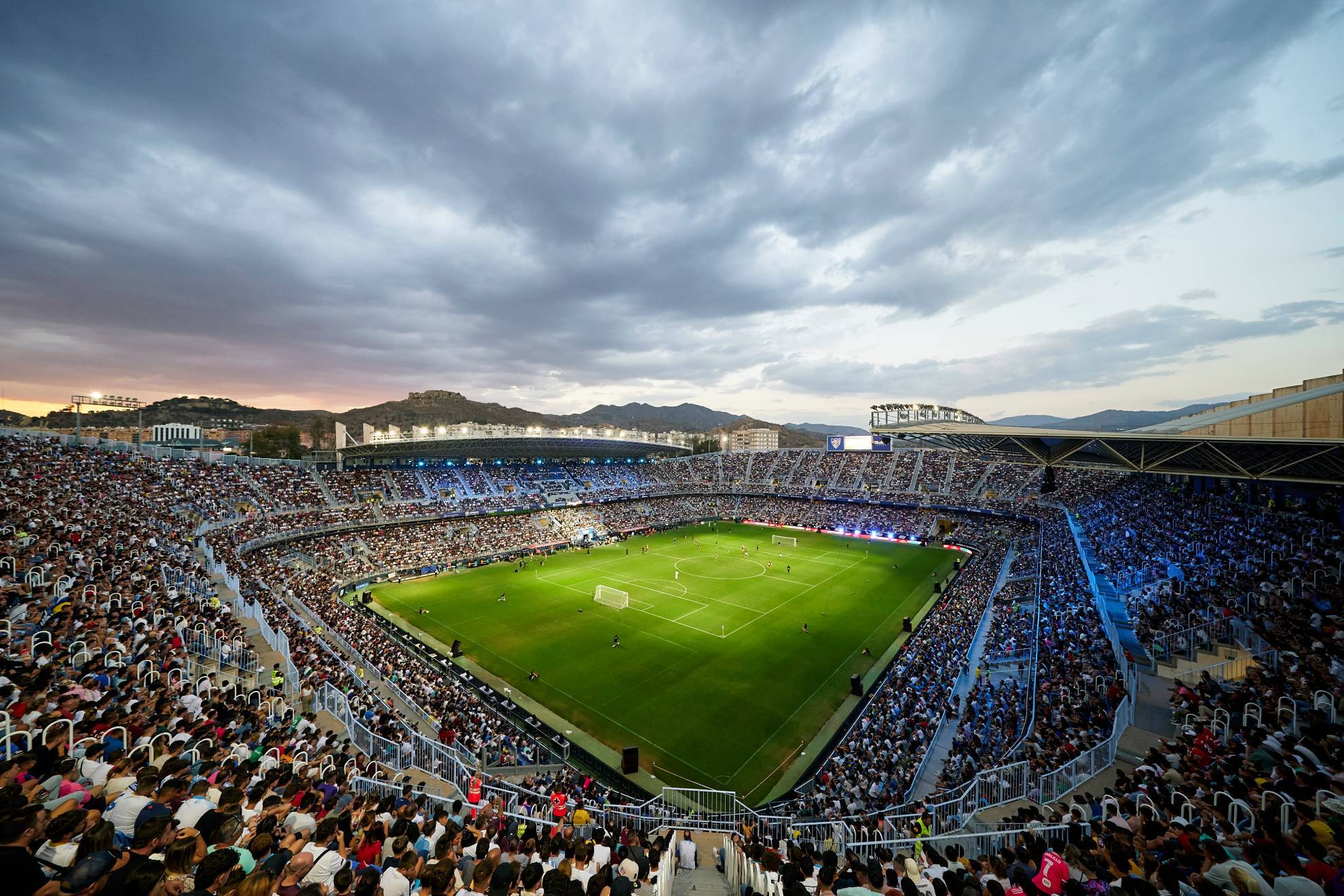 Llenazo en un partido en La Rosaleda.