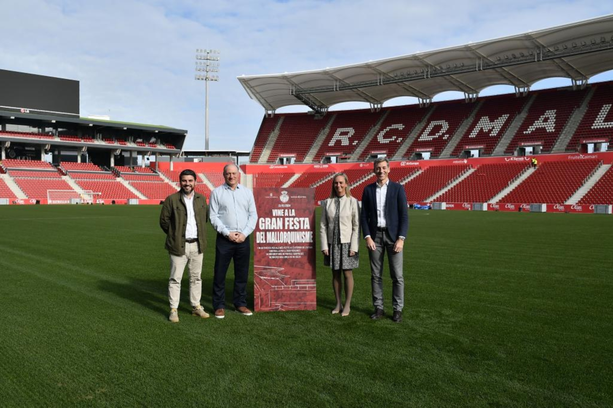 La gran fiesta del Mallorca para inaugurar el remodelado Son Moix