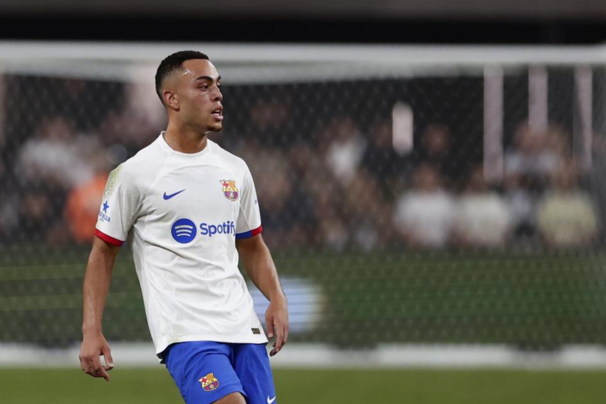 Dest, durante la pretemporada con el Barcelona.