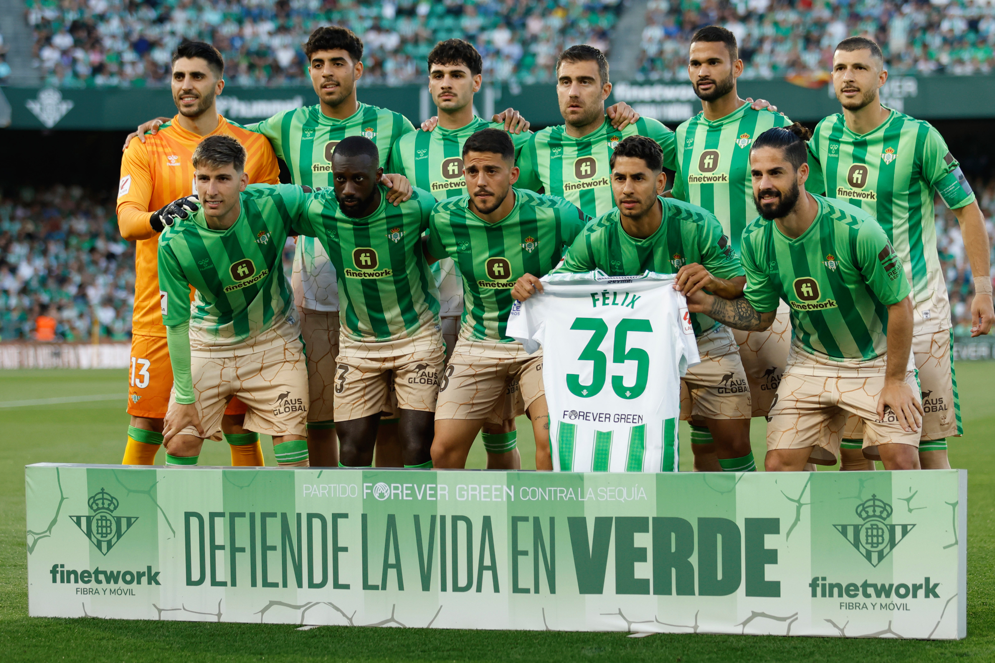 Once titular del Betis con la camiseta de Félix