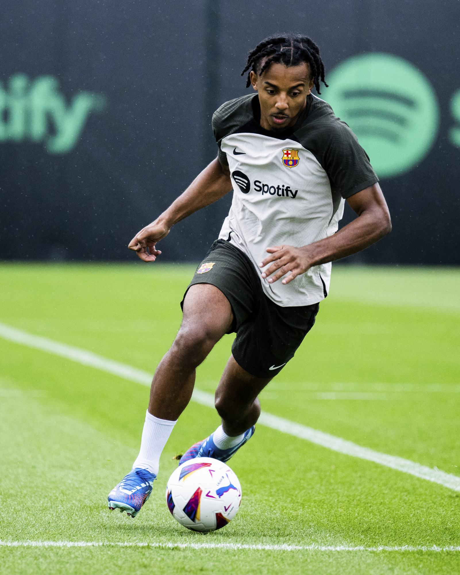 Koundé, durante un entrenamiento.
