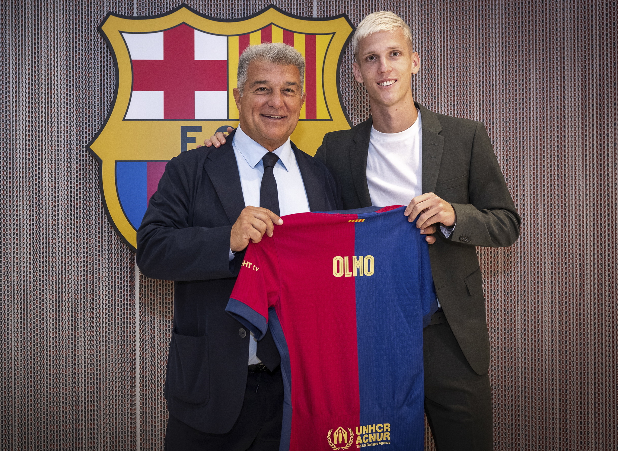 Joan Laporta y Dani Olmo, último fichaje del Barcelona.