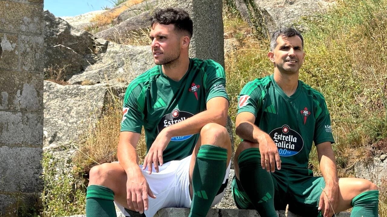 Primera equipación del Racing de Ferrol